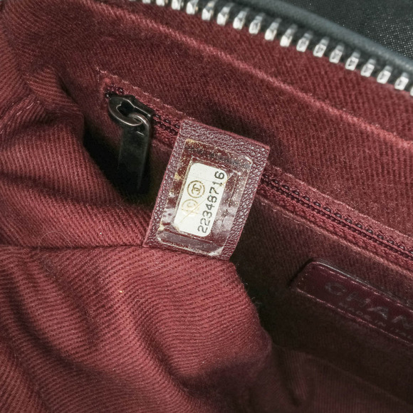 Pre-Loved Chanel Quilted Calfskin Day Trip Flap - Picture 6 of 9